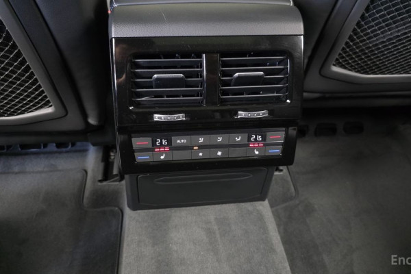 2025 Volkswagen Touareg с пробегом 7 536 км