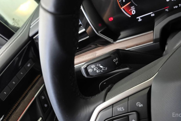 2025 Volkswagen Touareg с пробегом 7 536 км