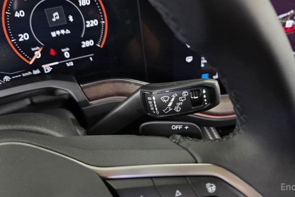 2025 Volkswagen Touareg с пробегом 7 536 км