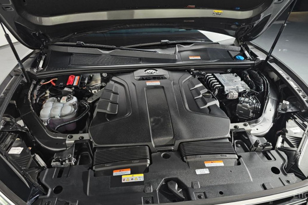 2024 Volkswagen Touareg с пробегом 31 504 км