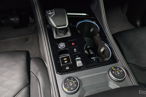 2024 Volkswagen Touareg с пробегом 31 504 км