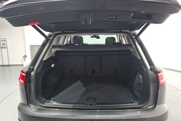 2024 Volkswagen Touareg с пробегом 31 504 км