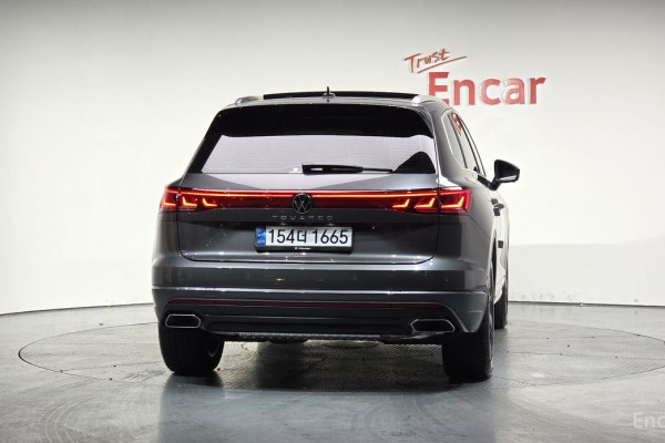 2024 Volkswagen Touareg с пробегом 10 174 км