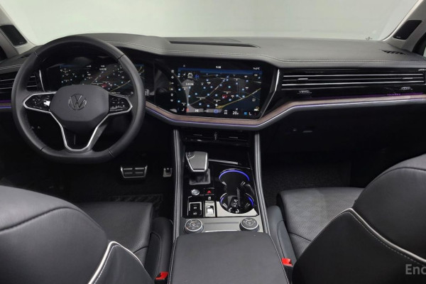 2024 Volkswagen Touareg с пробегом 10 174 км
