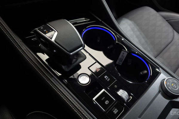 2024 Volkswagen Touareg с пробегом 10 174 км