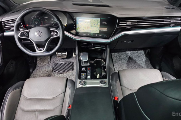 2023 Volkswagen Touareg с пробегом 28 984 км
