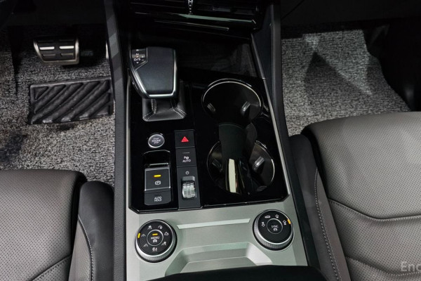 2023 Volkswagen Touareg с пробегом 28 984 км