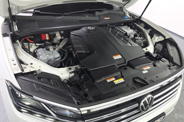 2023 Volkswagen Touareg с пробегом 49 008 км