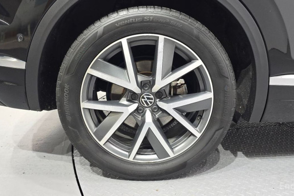 2023 Volkswagen Touareg с пробегом 60 773 км