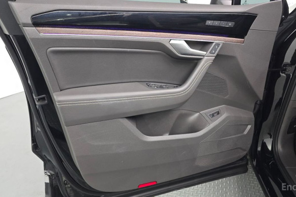 2023 Volkswagen Touareg с пробегом 60 773 км