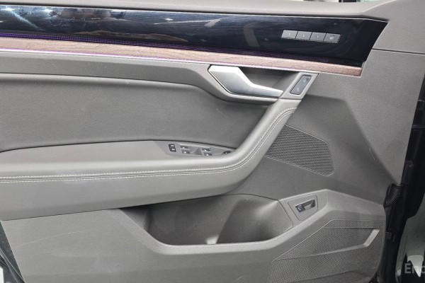 2023 Volkswagen Touareg с пробегом 60 773 км