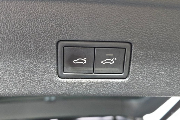 2023 Volkswagen Touareg с пробегом 60 773 км