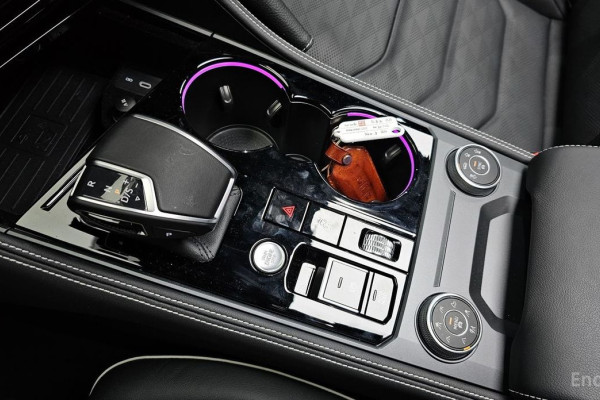 2024 Volkswagen Touareg с пробегом 5 655 км