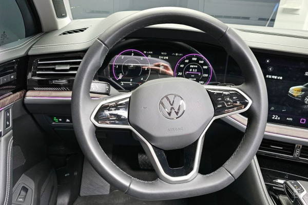 2024 Volkswagen Touareg с пробегом 5 655 км