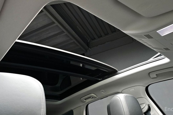 2024 Volkswagen Touareg с пробегом 5 655 км