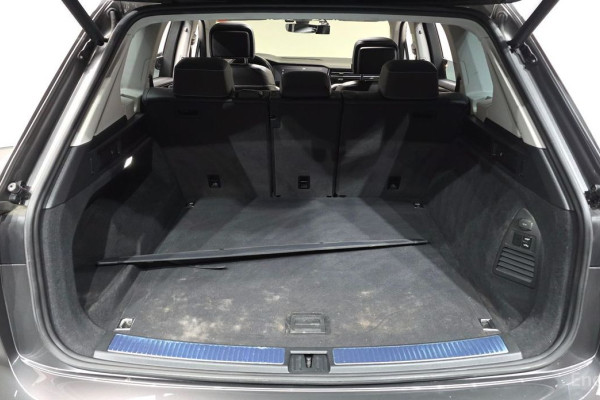 2020 Volkswagen Touareg с пробегом 154 466 км