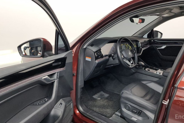 2023 Volkswagen Touareg с пробегом 37 764 км