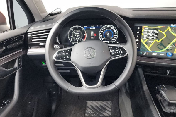 2023 Volkswagen Touareg с пробегом 37 764 км