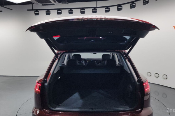 2023 Volkswagen Touareg с пробегом 37 764 км