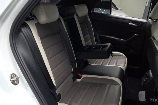 2021 Volkswagen T-Roc с пробегом 65 200 км