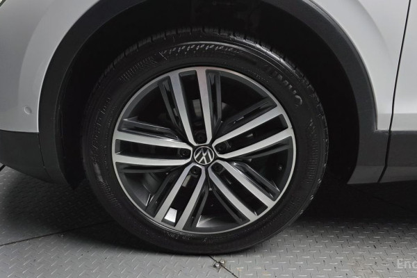 2022 Volkswagen Tiguan с пробегом 16 382 км