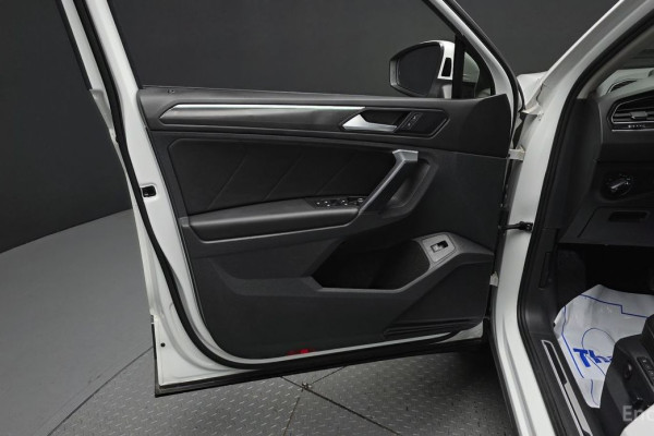 2022 Volkswagen Tiguan с пробегом 16 382 км