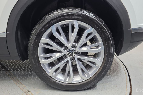 2021 Volkswagen T-Roc с пробегом 62 046 км