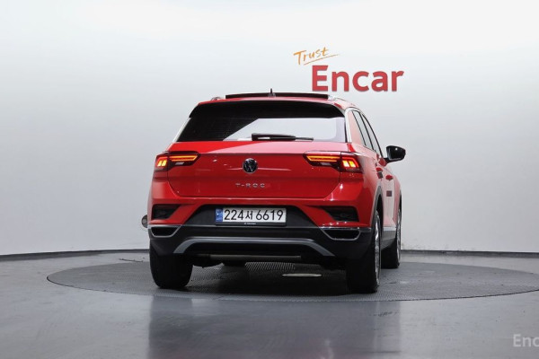 2021 Volkswagen T-Roc с пробегом 24 342 км