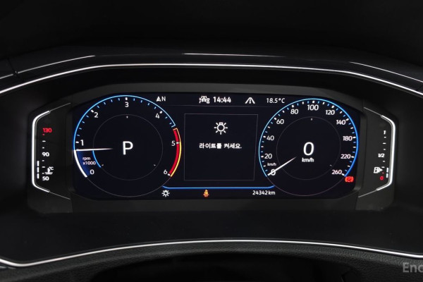 2021 Volkswagen T-Roc с пробегом 24 342 км