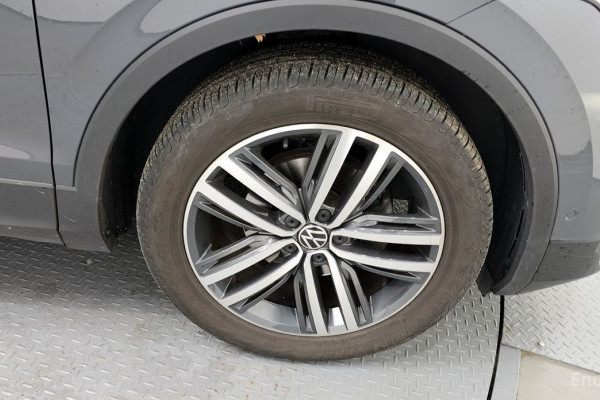 2023 Volkswagen Tiguan с пробегом 42 434 км