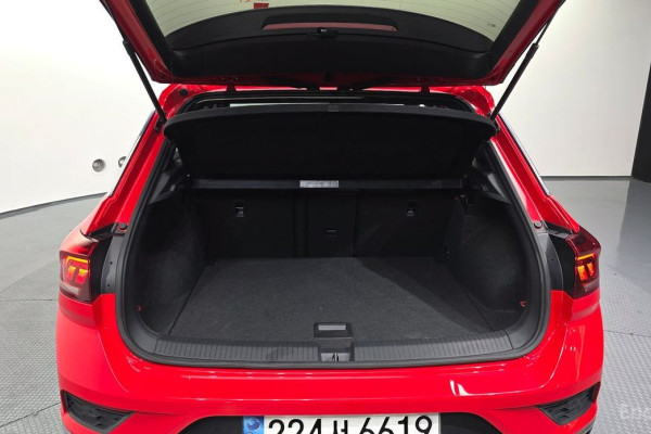 2021 Volkswagen T-Roc с пробегом 24 342 км