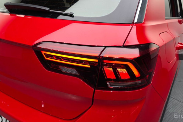 2021 Volkswagen T-Roc с пробегом 24 342 км