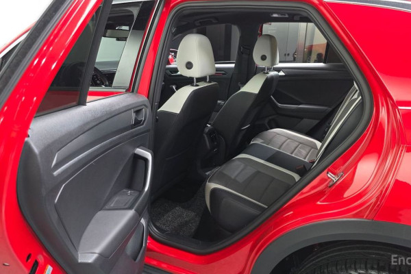 2021 Volkswagen T-Roc с пробегом 24 342 км