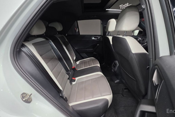 2022 Volkswagen T-Roc с пробегом 62 976 км