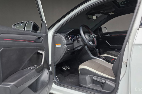 2022 Volkswagen T-Roc с пробегом 62 976 км