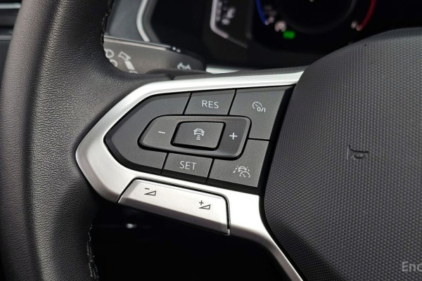 2022 Volkswagen Tiguan с пробегом 15 702 км