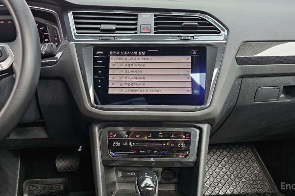 2022 Volkswagen Tiguan с пробегом 15 702 км