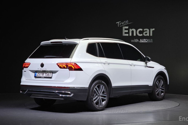 2022 Volkswagen Tiguan с пробегом 15 813 км