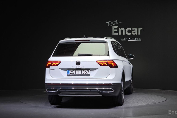 2022 Volkswagen Tiguan с пробегом 15 813 км