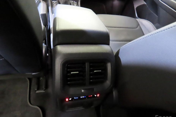 2023 Volkswagen Tiguan с пробегом 40 496 км