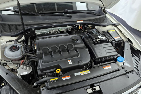 2021 Volkswagen Passat с пробегом 33 379 км