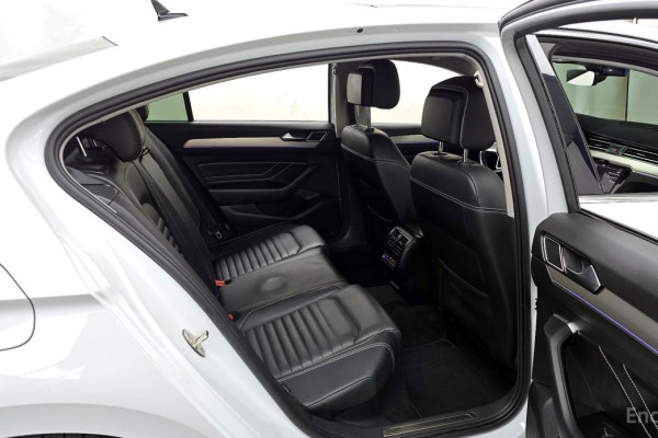 2021 Volkswagen Passat с пробегом 33 379 км