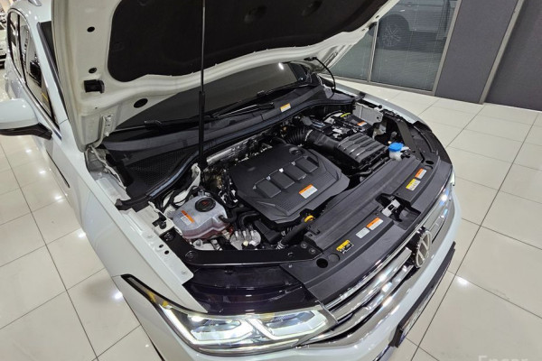 2023 Volkswagen Tiguan с пробегом 32 275 км