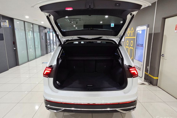 2023 Volkswagen Tiguan с пробегом 32 275 км