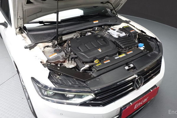 2022 Volkswagen Passat с пробегом 92 745 км