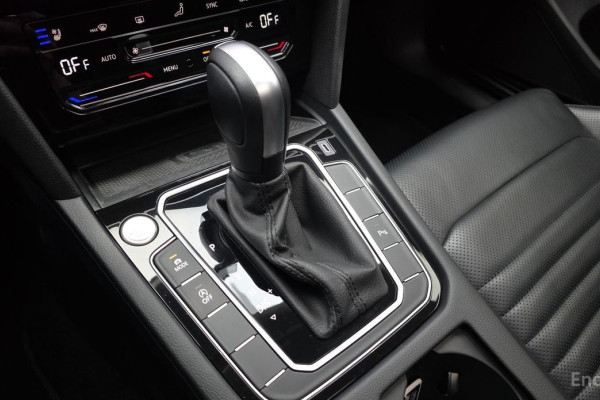 2022 Volkswagen Passat с пробегом 92 745 км