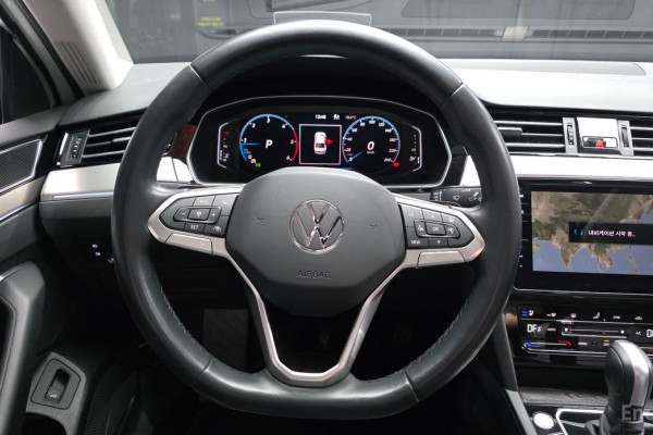 2022 Volkswagen Passat с пробегом 92 745 км