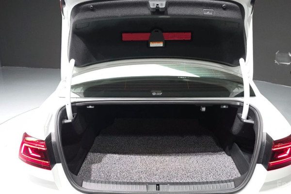 2022 Volkswagen Passat с пробегом 92 745 км