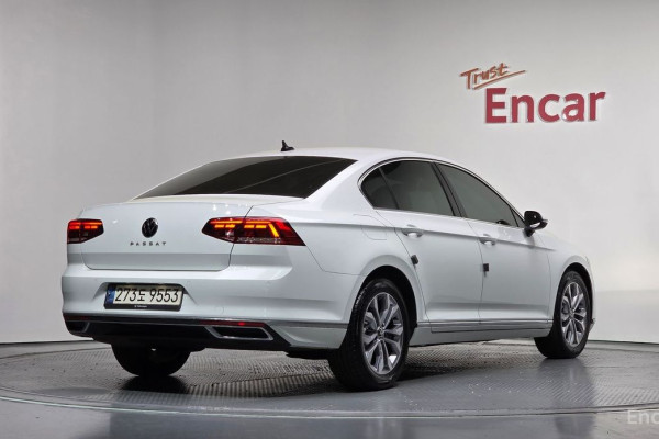 2022 Volkswagen Passat с пробегом 82 481 км