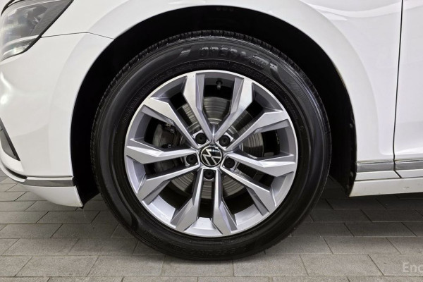 2022 Volkswagen Passat с пробегом 82 481 км